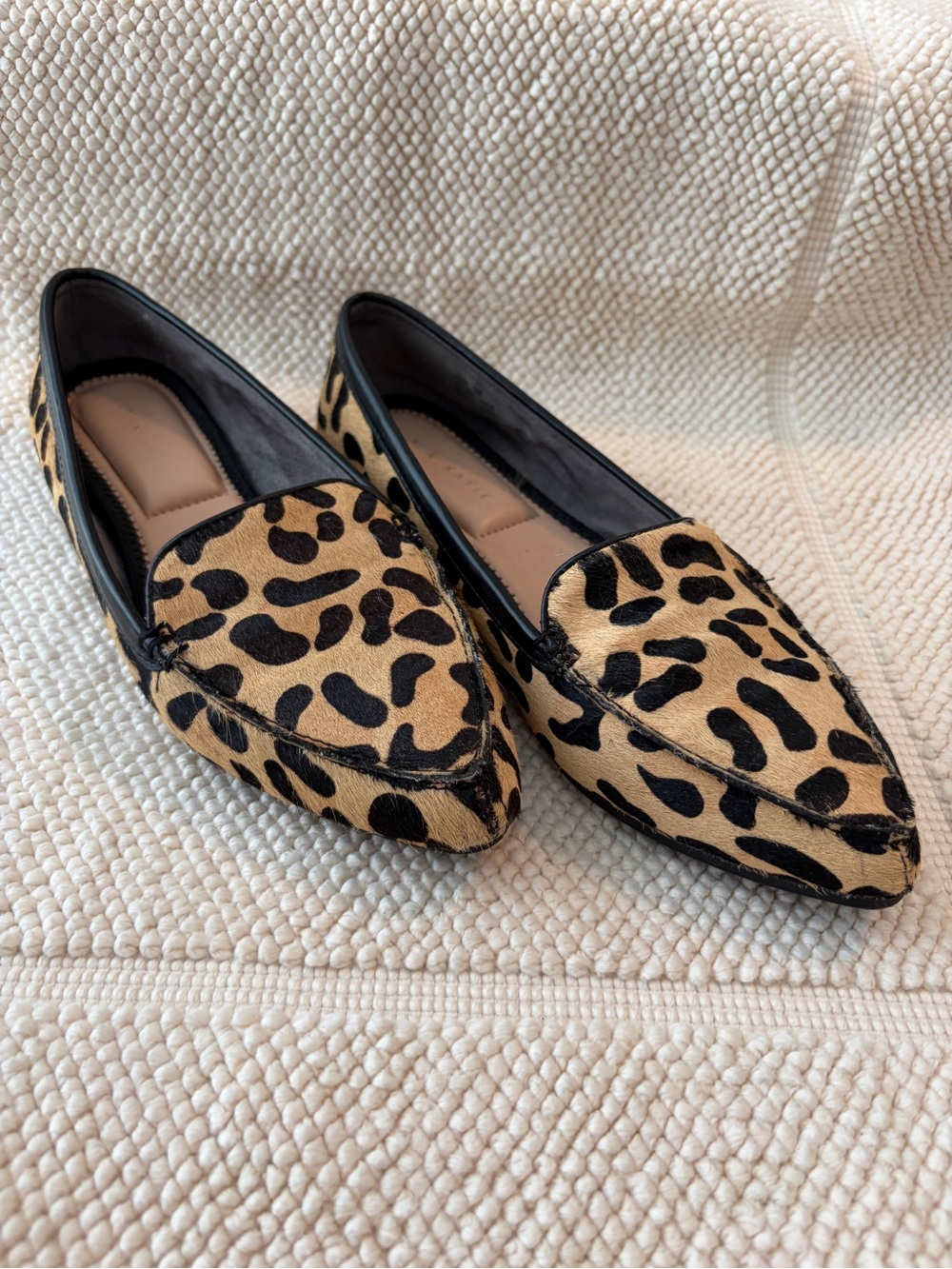 Leather Animal Print Pointed-Toe Loafers, size 8
